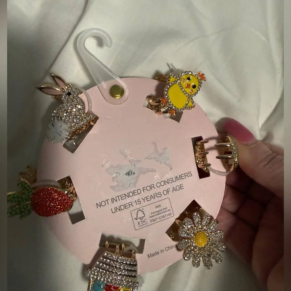 Piper K Mini Hair Clips Easter themed but can be worn all year round. Gorgeous 😍
